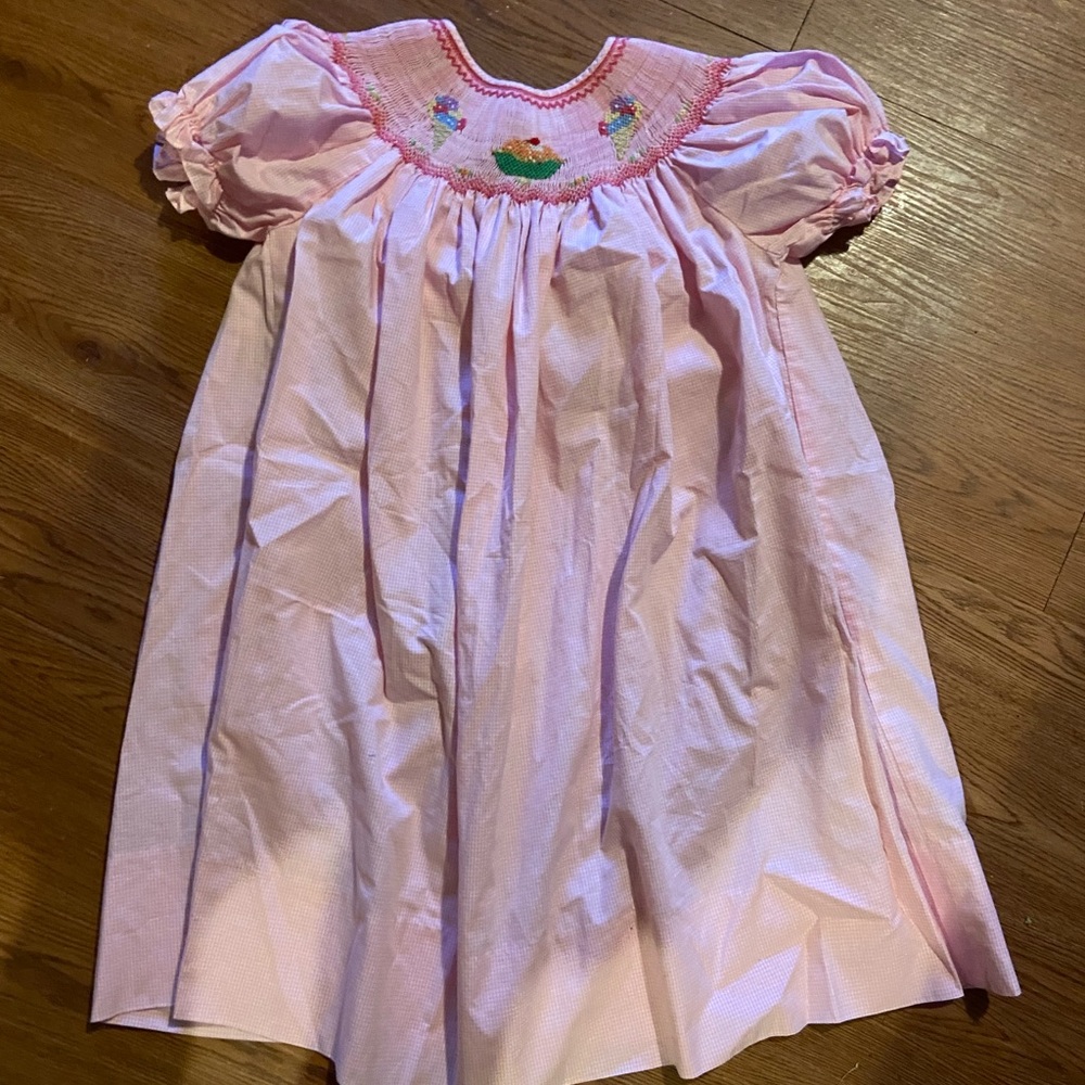 Size 5, smocked cupcake dress. Rosalina brand